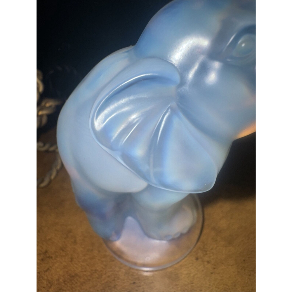 Vintage SABINO French 1930's Stylized Elephant Opalescent Art Deco Glass Statue - Picture 6 of 13